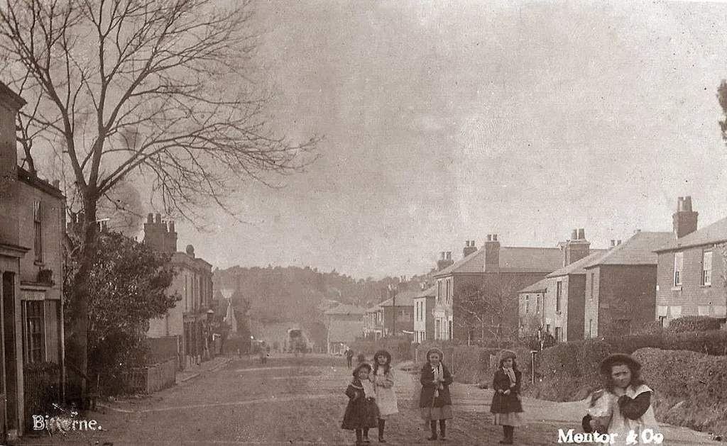 Bitterne Road East circa. 1905